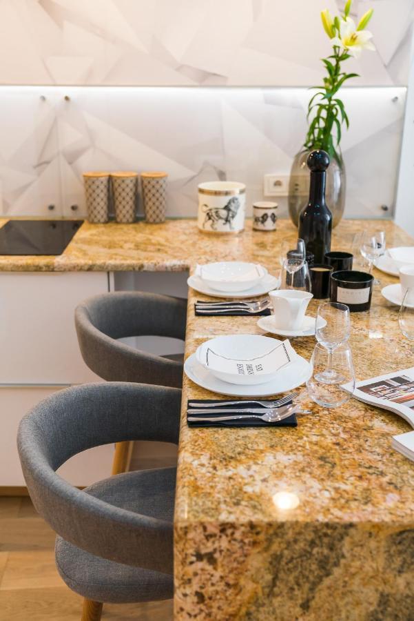 Ivory Apartment - Loftaffair Krasków Εξωτερικό φωτογραφία